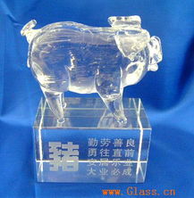 璀璨華彩，匠心傳承 走進浦江雅馨水晶工藝品廠的水晶生肖世界